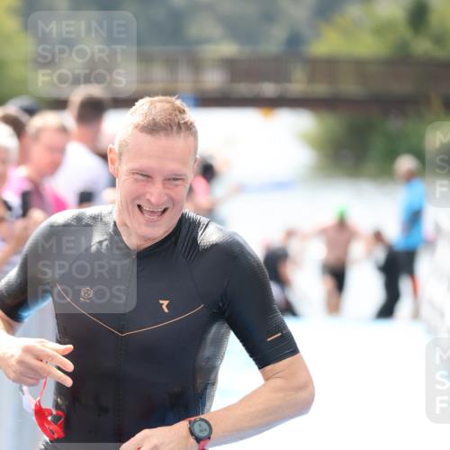 25.08.2024 - Elbe Triathlon Hamburg H.Heesch http://msf.ph/oto/6839571 25.08.2024 14:05:47 Schwimmen 15, 17, 19, 22, 29 meine-sportfotos.de
