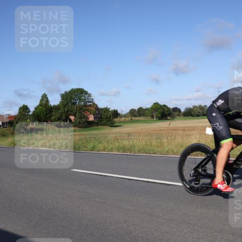 25.08.2024 - Elbe Triathlon Hamburg Fuchs,  Jonas http://msf.ph/oto/6839587 25.08.2024 09:36:47 Radfahren 281, 371, 430 meine-sportfotos.de