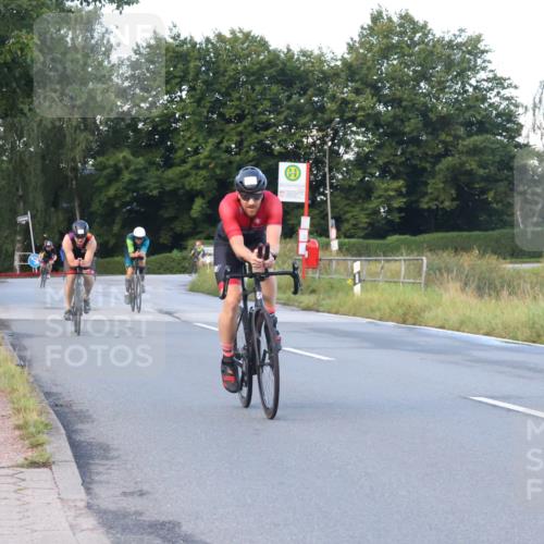 25.08.2024 - Elbe Triathlon Hamburg Fuchs,  Jonas http://msf.ph/oto/6839594 25.08.2024 08:55:03 Radfahren 91, 42, 75, 56, 48, 184 meine-sportfotos.de