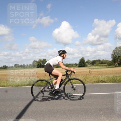25.08.2024 - Elbe Triathlon Hamburg Fuchs,  Jonas http://msf.ph/oto/6839596 25.08.2024 11:01:23 Radfahren 1582, 1452, 1455, 1694, 1448, 1534, 1467 meine-sportfotos.de