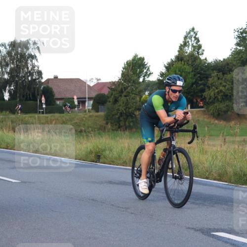 25.08.2024 - Elbe Triathlon Hamburg Fuchs,  Jonas http://msf.ph/oto/6839612 25.08.2024 08:55:03 Radfahren 91, 42, 75, 56, 48, 184 meine-sportfotos.de