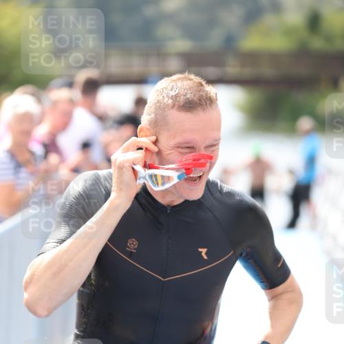 25.08.2024 - Elbe Triathlon Hamburg H.Heesch http://msf.ph/oto/6839617 25.08.2024 14:05:47 Schwimmen 15, 17, 19, 22, 29 meine-sportfotos.de