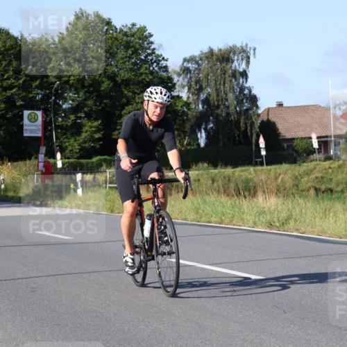 25.08.2024 - Elbe Triathlon Hamburg Fuchs,  Jonas http://msf.ph/oto/6839628 25.08.2024 09:36:50 Radfahren 281, 371, 430, 269 meine-sportfotos.de