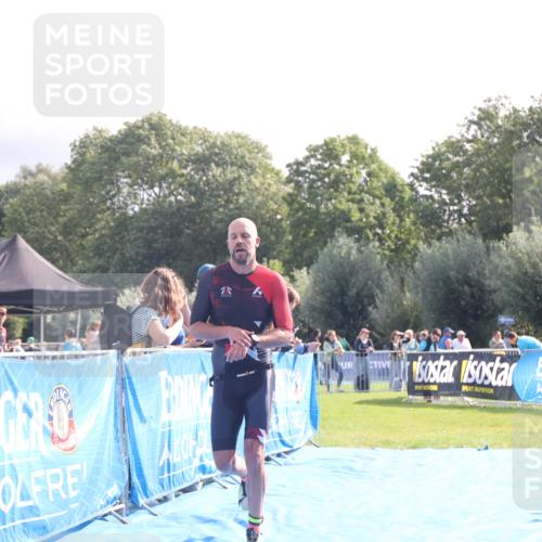25.08.2024 - Elbe Triathlon Hamburg H.Heesch http://msf.ph/oto/6839631 25.08.2024 10:26:23 Ziel 60, 99 meine-sportfotos.de