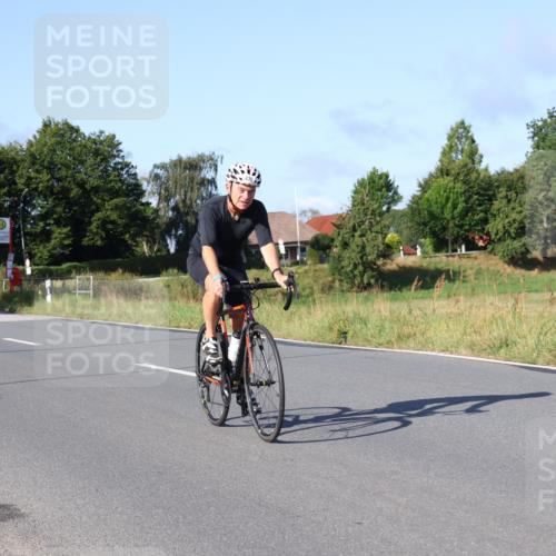 25.08.2024 - Elbe Triathlon Hamburg Fuchs,  Jonas http://msf.ph/oto/6839642 25.08.2024 09:36:50 Radfahren 281, 371, 430, 269 meine-sportfotos.de