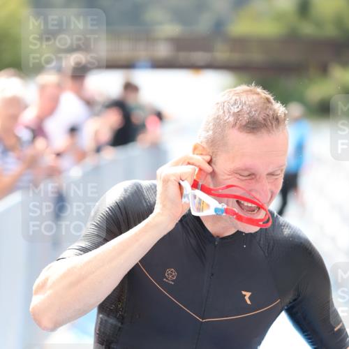 25.08.2024 - Elbe Triathlon Hamburg H.Heesch http://msf.ph/oto/6839643 25.08.2024 14:05:47 Schwimmen 15, 17, 19, 22, 29 meine-sportfotos.de