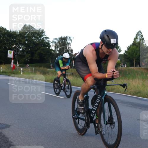 25.08.2024 - Elbe Triathlon Hamburg Fuchs,  Jonas http://msf.ph/oto/6839644 25.08.2024 08:55:05 Radfahren 91, 42, 75, 56, 48, 184, 134 meine-sportfotos.de