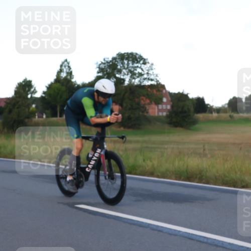 25.08.2024 - Elbe Triathlon Hamburg Fuchs,  Jonas http://msf.ph/oto/6839657 25.08.2024 08:55:05 Radfahren 91, 42, 75, 56, 48, 184, 134 meine-sportfotos.de