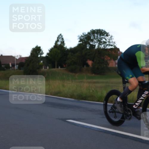25.08.2024 - Elbe Triathlon Hamburg Fuchs,  Jonas http://msf.ph/oto/6839665 25.08.2024 08:55:05 Radfahren 91, 42, 75, 56, 48, 184, 134 meine-sportfotos.de