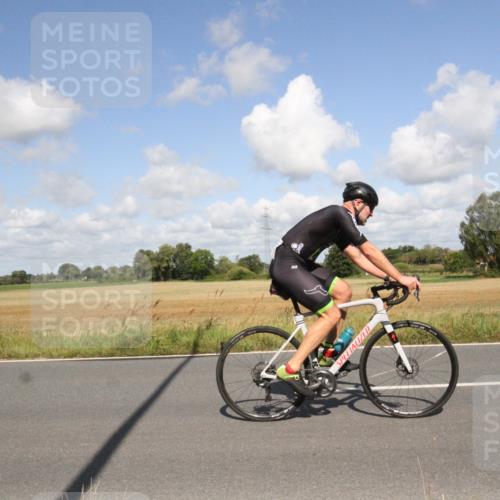 25.08.2024 - Elbe Triathlon Hamburg Fuchs,  Jonas http://msf.ph/oto/6839679 25.08.2024 11:01:56 Radfahren 782, 1646, 785, 1696 meine-sportfotos.de