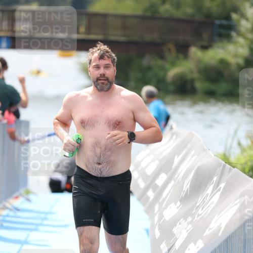 25.08.2024 - Elbe Triathlon Hamburg H.Heesch http://msf.ph/oto/6839699 25.08.2024 14:05:56 Schwimmen 6, 15, 17, 19, 23, 29 meine-sportfotos.de