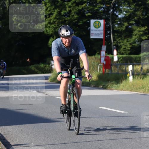 25.08.2024 - Elbe Triathlon Hamburg Fuchs,  Jonas http://msf.ph/oto/6839703 25.08.2024 09:36:59 Radfahren 269, 246, 529 meine-sportfotos.de