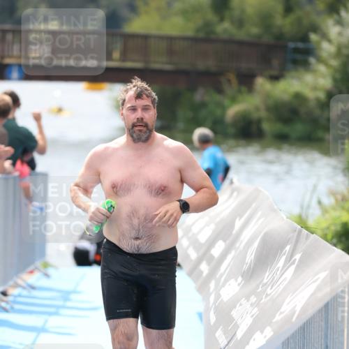 25.08.2024 - Elbe Triathlon Hamburg H.Heesch http://msf.ph/oto/6839705 25.08.2024 14:05:56 Schwimmen 6, 15, 17, 19, 23, 29 meine-sportfotos.de