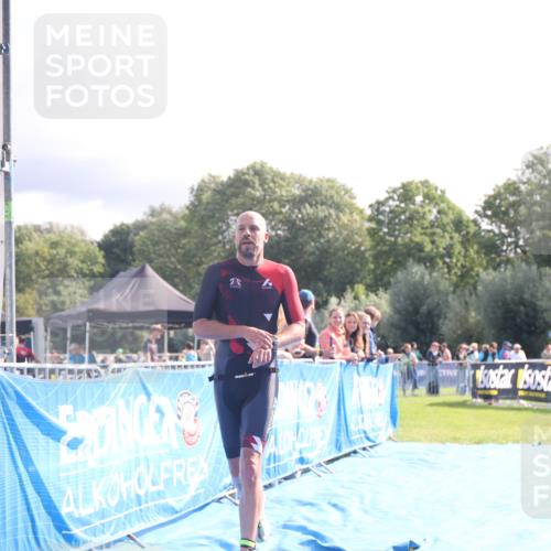 25.08.2024 - Elbe Triathlon Hamburg H.Heesch http://msf.ph/oto/6839707 25.08.2024 10:26:23 Ziel 60, 99 meine-sportfotos.de