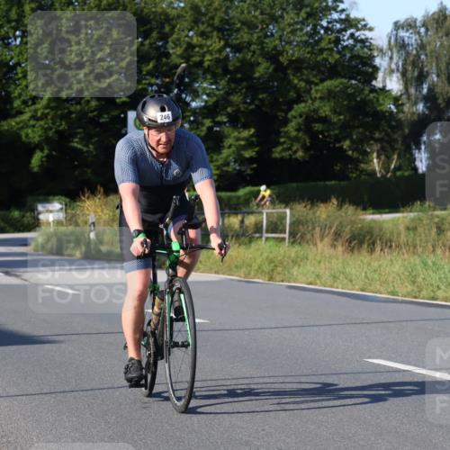 25.08.2024 - Elbe Triathlon Hamburg Fuchs,  Jonas http://msf.ph/oto/6839716 25.08.2024 09:37:00 Radfahren 269, 246, 529, 266 meine-sportfotos.de