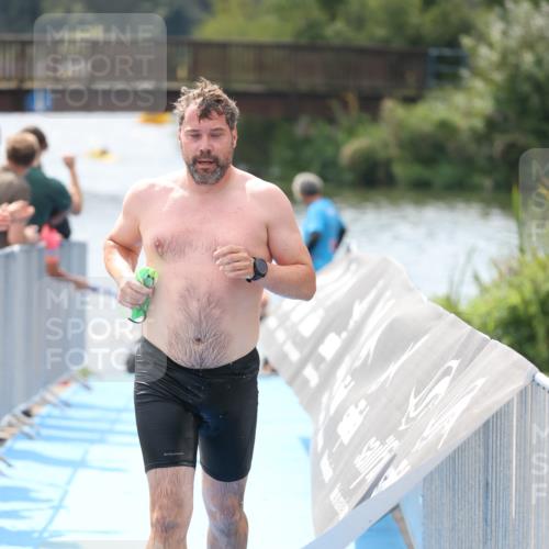 25.08.2024 - Elbe Triathlon Hamburg H.Heesch http://msf.ph/oto/6839719 25.08.2024 14:05:57 Schwimmen 6, 15, 17, 19, 23, 29 meine-sportfotos.de