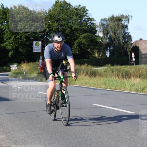 25.08.2024 - Elbe Triathlon Hamburg Fuchs,  Jonas http://msf.ph/oto/6839722 25.08.2024 09:37:00 Radfahren 269, 246, 529, 266 meine-sportfotos.de
