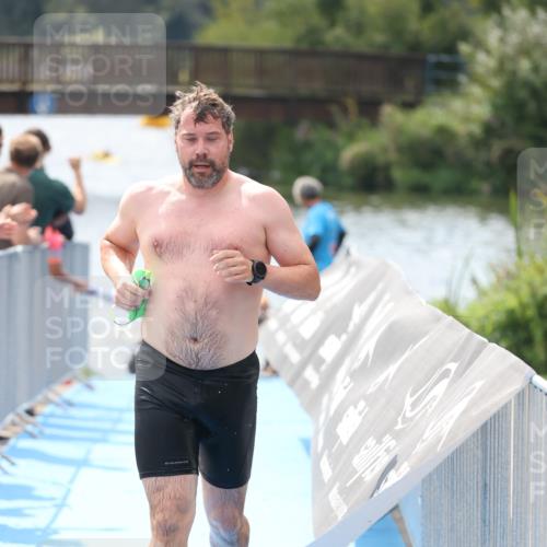 25.08.2024 - Elbe Triathlon Hamburg H.Heesch http://msf.ph/oto/6839728 25.08.2024 14:05:57 Schwimmen 6, 15, 17, 19, 23, 29 meine-sportfotos.de