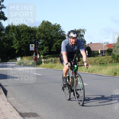 25.08.2024 - Elbe Triathlon Hamburg Fuchs,  Jonas http://msf.ph/oto/6839730 25.08.2024 09:37:00 Radfahren 269, 246, 529, 266 meine-sportfotos.de