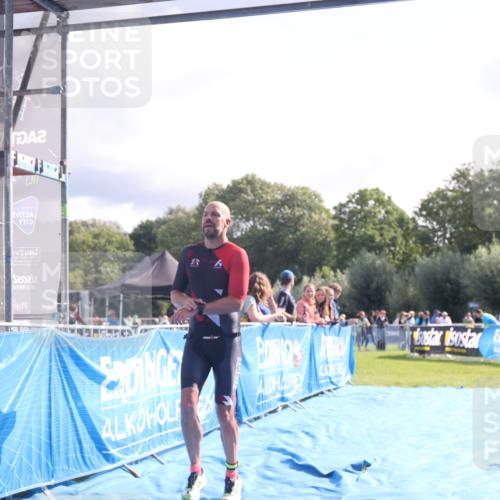 25.08.2024 - Elbe Triathlon Hamburg H.Heesch http://msf.ph/oto/6839732 25.08.2024 10:26:23 Ziel 60, 99 meine-sportfotos.de