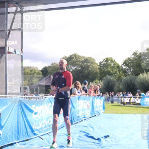 25.08.2024 - Elbe Triathlon Hamburg H.Heesch http://msf.ph/oto/6839739 25.08.2024 10:26:24 Ziel 60 meine-sportfotos.de