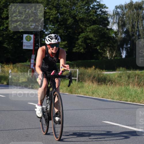 25.08.2024 - Elbe Triathlon Hamburg Fuchs,  Jonas http://msf.ph/oto/6839748 25.08.2024 09:37:03 Radfahren 246, 529, 266 meine-sportfotos.de