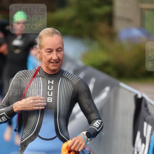 25.08.2024 - Elbe Triathlon Hamburg H.Heesch http://msf.ph/oto/6839760 25.08.2024 08:43:44 Schwimmen 110, 117, 121, 142, 153, 167, 176, 182, 190 meine-sportfotos.de