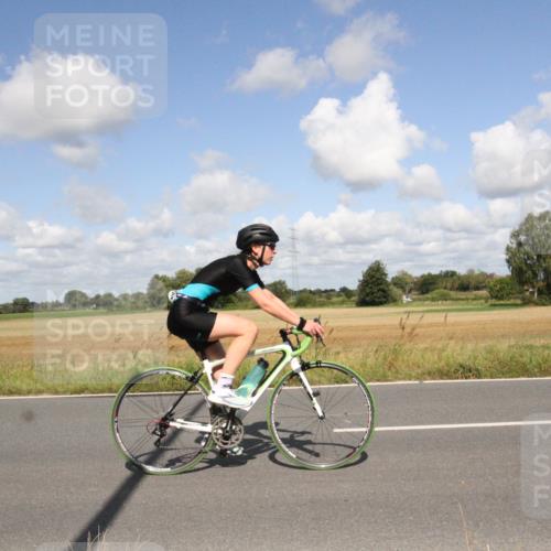 25.08.2024 - Elbe Triathlon Hamburg Fuchs,  Jonas http://msf.ph/oto/6839764 25.08.2024 11:02:32 Radfahren 1647, 1686, 1638, 1704 meine-sportfotos.de