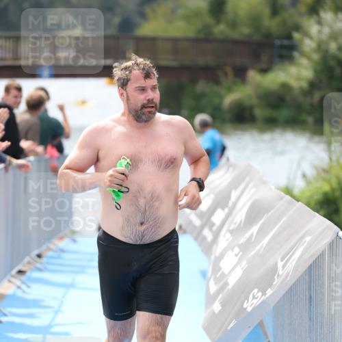25.08.2024 - Elbe Triathlon Hamburg H.Heesch http://msf.ph/oto/6839770 25.08.2024 14:05:57 Schwimmen 6, 15, 17, 19, 23, 29 meine-sportfotos.de