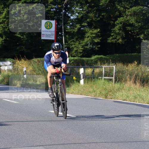 25.08.2024 - Elbe Triathlon Hamburg Fuchs,  Jonas http://msf.ph/oto/6839776 25.08.2024 09:37:05 Radfahren 246, 529, 266, 322 meine-sportfotos.de