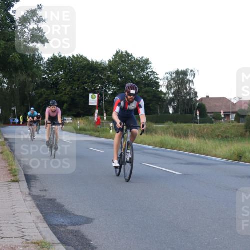 25.08.2024 - Elbe Triathlon Hamburg Fuchs,  Jonas http://msf.ph/oto/6839779 25.08.2024 08:55:15 Radfahren 134, 157, 145, 168, 95, 179 meine-sportfotos.de