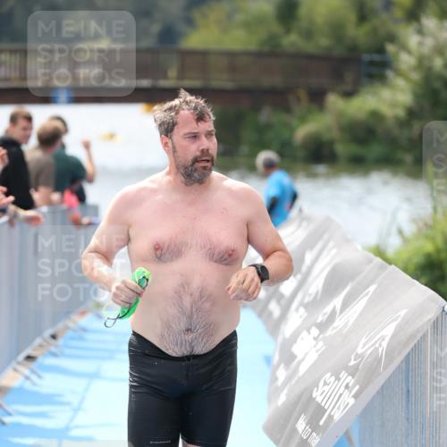 25.08.2024 - Elbe Triathlon Hamburg H.Heesch http://msf.ph/oto/6839785 25.08.2024 14:05:57 Schwimmen 6, 15, 17, 19, 23, 29 meine-sportfotos.de