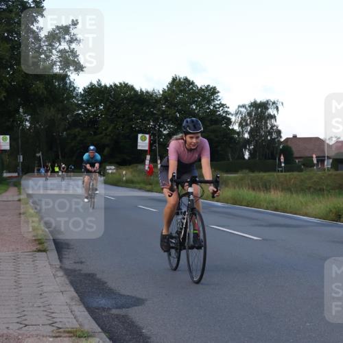 25.08.2024 - Elbe Triathlon Hamburg Fuchs,  Jonas http://msf.ph/oto/6839793 25.08.2024 08:55:16 Radfahren 134, 157, 145, 168, 95, 179 meine-sportfotos.de