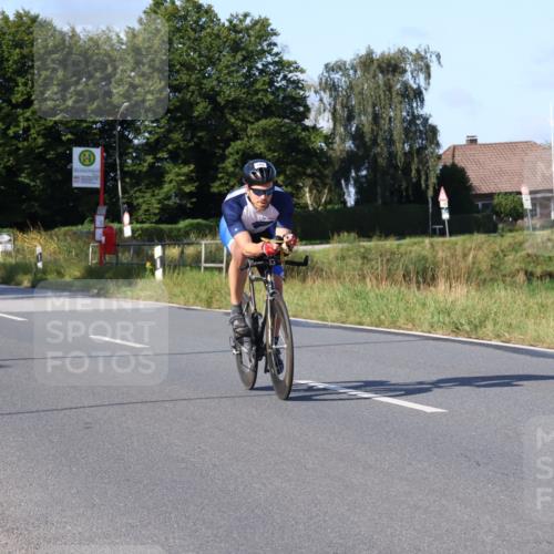 25.08.2024 - Elbe Triathlon Hamburg Fuchs,  Jonas http://msf.ph/oto/6839802 25.08.2024 09:37:06 Radfahren 246, 529, 266, 322 meine-sportfotos.de