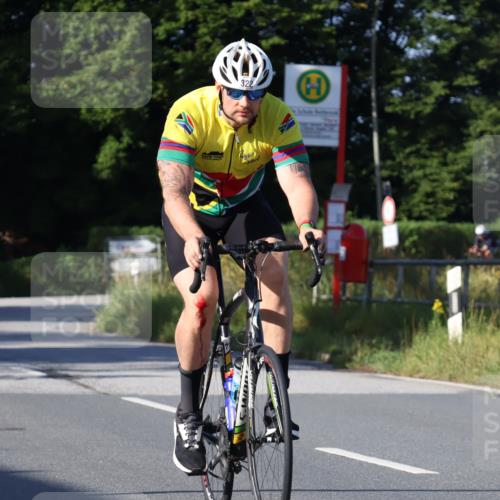 25.08.2024 - Elbe Triathlon Hamburg Fuchs,  Jonas http://msf.ph/oto/6839830 25.08.2024 09:37:10 Radfahren 266, 322, 496 meine-sportfotos.de