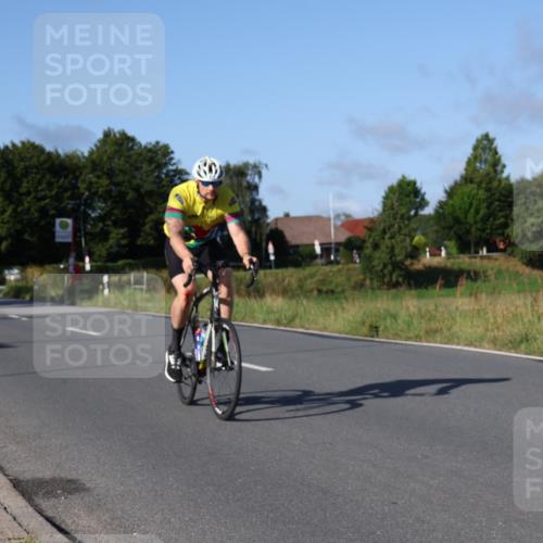 25.08.2024 - Elbe Triathlon Hamburg Fuchs,  Jonas http://msf.ph/oto/6839856 25.08.2024 09:37:11 Radfahren 266, 322, 496 meine-sportfotos.de