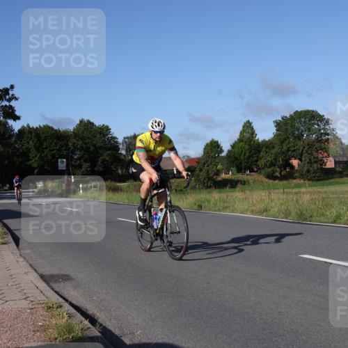 25.08.2024 - Elbe Triathlon Hamburg Fuchs,  Jonas http://msf.ph/oto/6839863 25.08.2024 09:37:11 Radfahren 266, 322, 496 meine-sportfotos.de