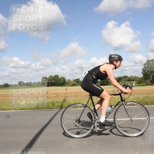 25.08.2024 - Elbe Triathlon Hamburg Fuchs,  Jonas http://msf.ph/oto/6839930 25.08.2024 11:03:25 Radfahren 1698, 1626, 1619 meine-sportfotos.de