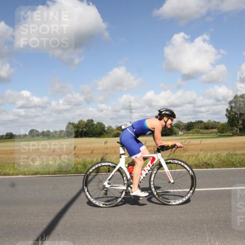 25.08.2024 - Elbe Triathlon Hamburg Fuchs,  Jonas http://msf.ph/oto/6839942 25.08.2024 11:03:28 Radfahren 1698, 1626, 1619 meine-sportfotos.de