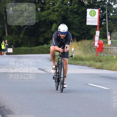 25.08.2024 - Elbe Triathlon Hamburg Fuchs,  Jonas http://msf.ph/oto/6839946 25.08.2024 08:55:33 Radfahren 198 meine-sportfotos.de