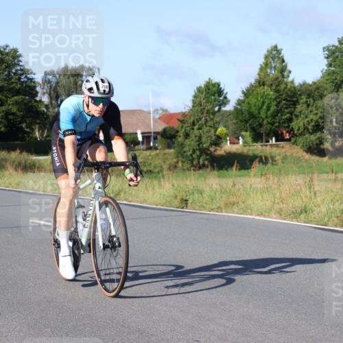 25.08.2024 - Elbe Triathlon Hamburg Fuchs,  Jonas http://msf.ph/oto/6839958 25.08.2024 09:37:24 Radfahren 198, 208 meine-sportfotos.de