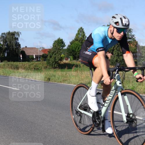 25.08.2024 - Elbe Triathlon Hamburg Fuchs,  Jonas http://msf.ph/oto/6839972 25.08.2024 09:37:24 Radfahren 198, 208 meine-sportfotos.de