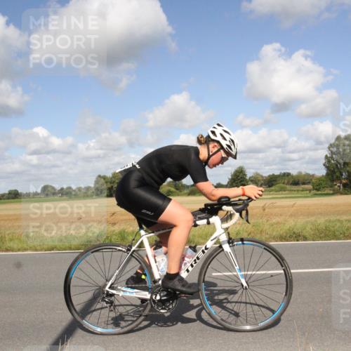 25.08.2024 - Elbe Triathlon Hamburg Fuchs,  Jonas http://msf.ph/oto/6839982 25.08.2024 11:03:42 Radfahren 1680, 1703, 1656 meine-sportfotos.de