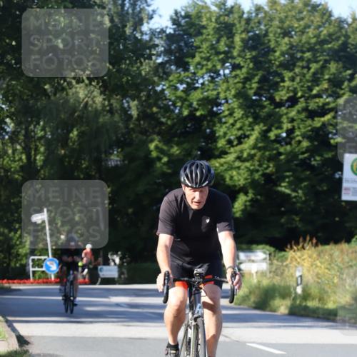 25.08.2024 - Elbe Triathlon Hamburg Fuchs,  Jonas http://msf.ph/oto/6839992 25.08.2024 09:37:31 Radfahren 340 meine-sportfotos.de