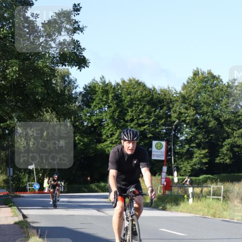 25.08.2024 - Elbe Triathlon Hamburg Fuchs,  Jonas http://msf.ph/oto/6840003 25.08.2024 09:37:31 Radfahren 340 meine-sportfotos.de