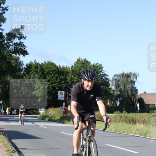 25.08.2024 - Elbe Triathlon Hamburg Fuchs,  Jonas http://msf.ph/oto/6840016 25.08.2024 09:37:32 Radfahren 340 meine-sportfotos.de