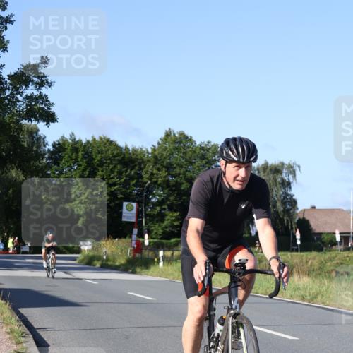 25.08.2024 - Elbe Triathlon Hamburg Fuchs,  Jonas http://msf.ph/oto/6840021 25.08.2024 09:37:32 Radfahren 340 meine-sportfotos.de