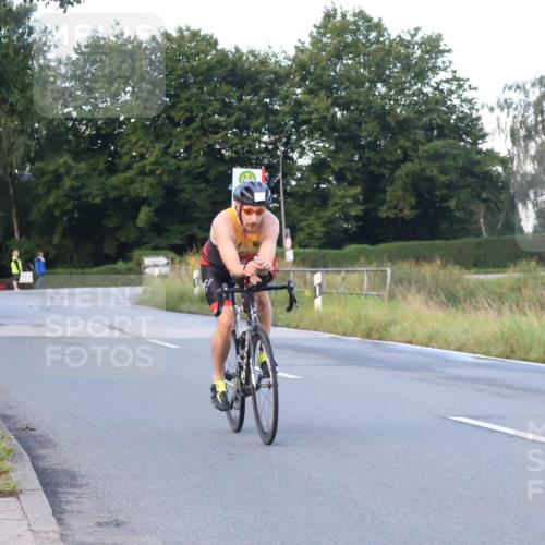 25.08.2024 - Elbe Triathlon Hamburg Fuchs,  Jonas http://msf.ph/oto/6840032 25.08.2024 08:55:44 Radfahren 76, 105 meine-sportfotos.de