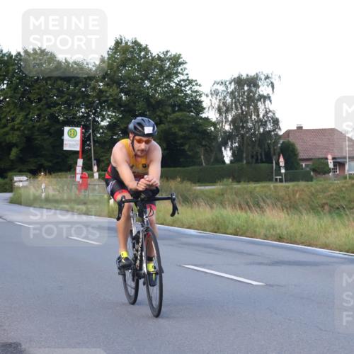 25.08.2024 - Elbe Triathlon Hamburg Fuchs,  Jonas http://msf.ph/oto/6840044 25.08.2024 08:55:44 Radfahren 76, 105 meine-sportfotos.de