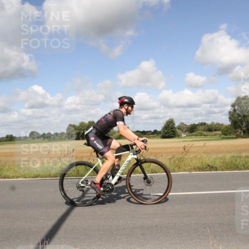 25.08.2024 - Elbe Triathlon Hamburg Fuchs,  Jonas http://msf.ph/oto/6840069 25.08.2024 11:04:22 Radfahren 1437, 1640, 1667, 1601 meine-sportfotos.de